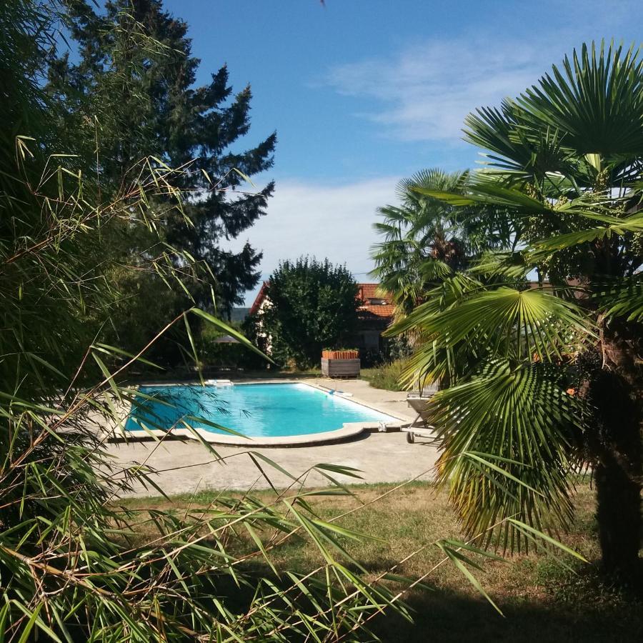Maison 18eme siècle Le Moulinaud Esterno foto