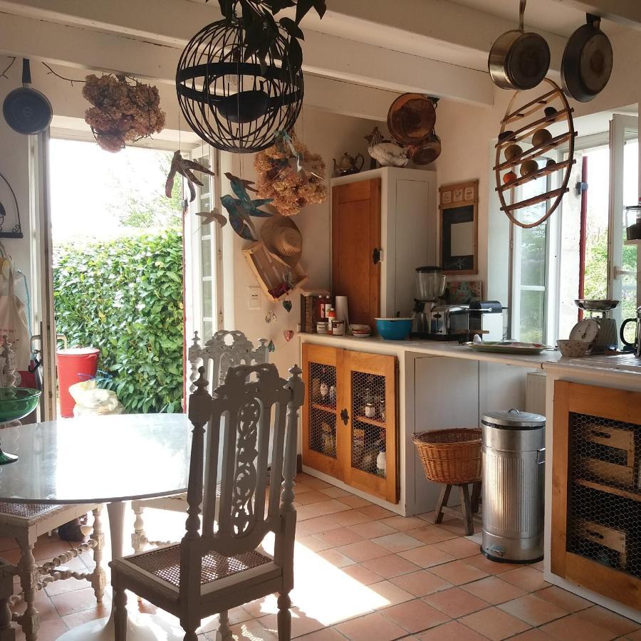 Maison 18eme siècle Le Moulinaud Esterno foto
