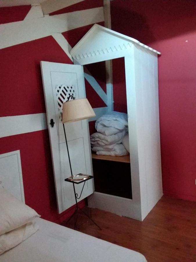 Maison 18eme siècle Le Moulinaud Esterno foto